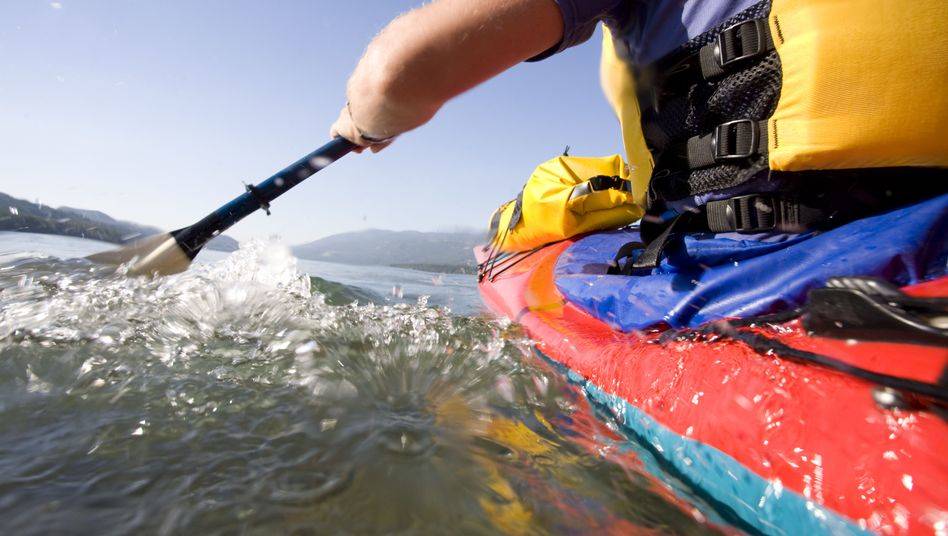 Kanufahrer von Hinten